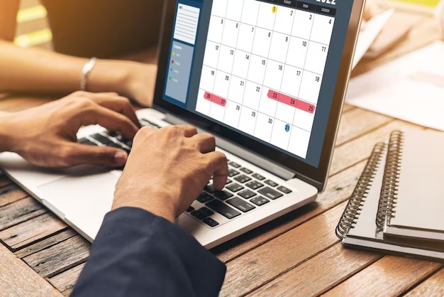 calendar-computer-software-application-modish-schedule-planning-personal-organizer-online-business_31965-221883